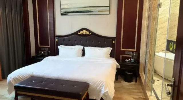 Люкс Deluxe Chunhuiyuan Hotel (Shantou Highspeed Railway Station)