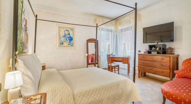 Lovely Home In Martinsicuro With Wifi, Book Hotel Hotels in Abruzzo with Parking, Parking