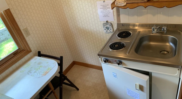 Четырёхместный номер Deluxe Towne Lyne Motel