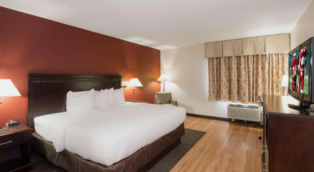 Двухместный номер Superior Red Roof Inn & Suites Mt Holly - McGuire AFB