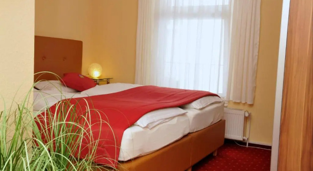 Трёхместный номер Comfort City-Hotel Am Wasserturm Halle