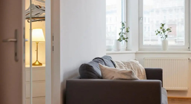 Апартаменты Beautiful Restored - Close To Metro - II