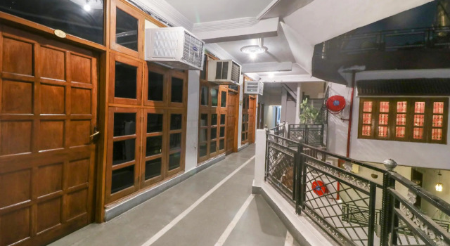 OYO Flagship 63412 Hotel Mayank Prince Chowk, Rezervovat Hotel Déhrádún Uttarakhand