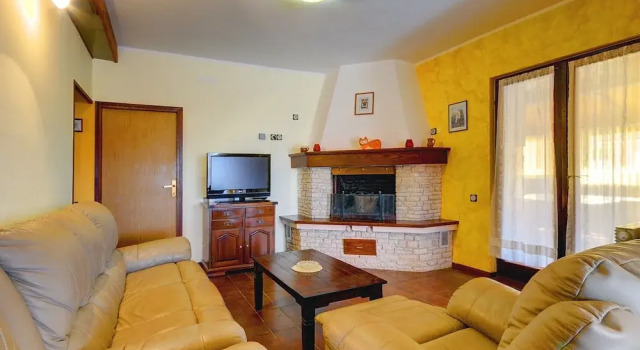 Holiday House in Muntic, Istria, With Fitness Room, Rezervovat Hotel Hotely v Pula Region s parkováním, Parkování