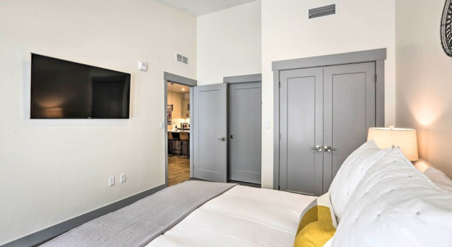 Апартаменты Mountain-view Winter Park Condo w/ Balcony!