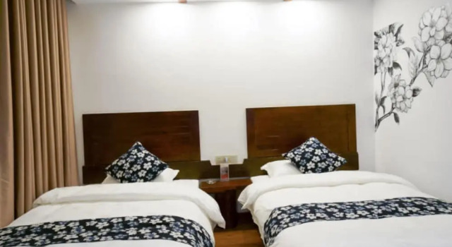 Номер Economy Zhangjiajie Peak & Spring Inn