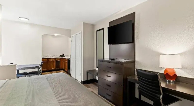 Люкс Quality Inn & Suites Dumas