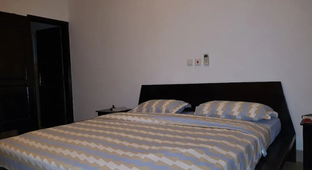 Семейные апартаменты с 3 комнатами рядом с пляжем Neila Hôtel Résidence