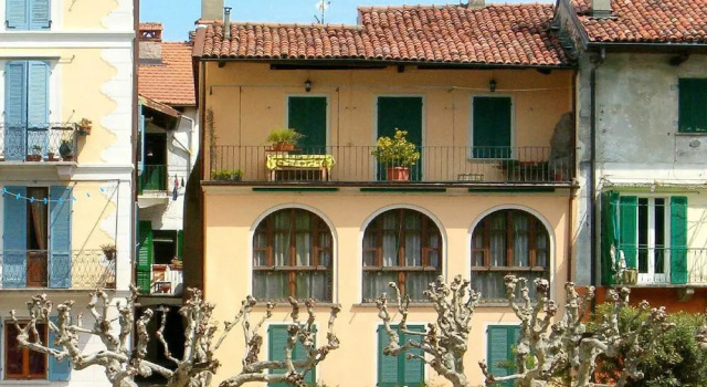 Home Near the Shores of Lake Maggiore, Boek Vakantiehuis Villa's in Piemonte, Villa