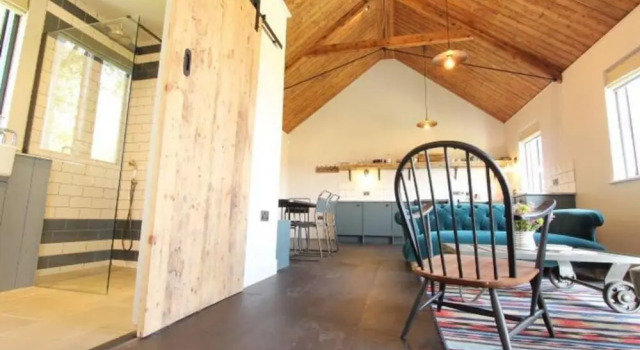 Rustic 1-bed Holiday Home in Suffolk Countryside, Забронировать Отель Ньюмаркет 