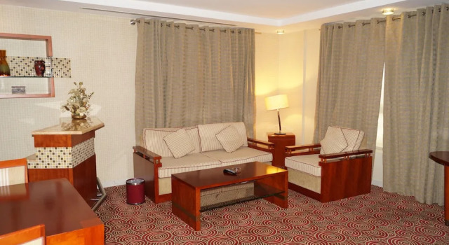 Двухместный люкс Presidential Grand Central Hotel