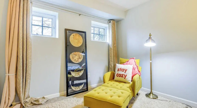 Pet-friendly DC Area Condo w/ Yard!, Réserver Hôtel Colesville États-Unis