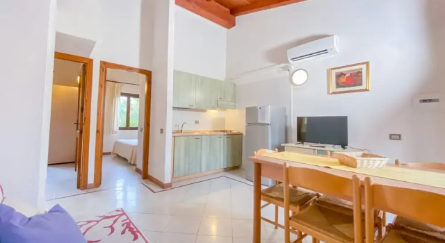 Residence in San Teodoro just 850 mt from the beach, Buchen Sie Hotel San Teodoro Sardinien