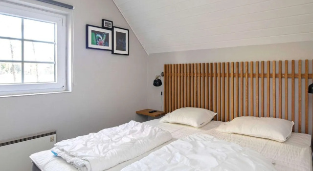 12 Person Holiday Home in Vaeggerlose, Prenota Hotel Hotel a Falster con piscina, Piscina