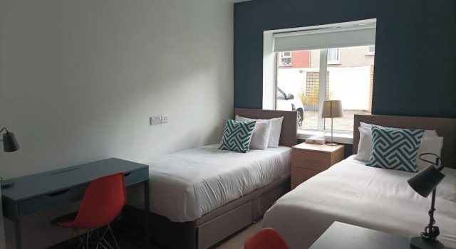 Семейные апартаменты Tom Dick and Harriets Accommodation