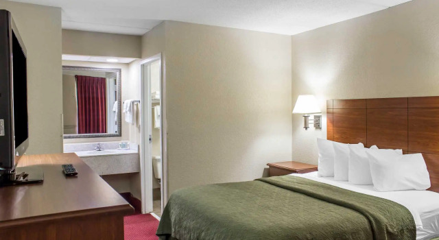 Номер Standard Quality Inn Selma - Smithfield