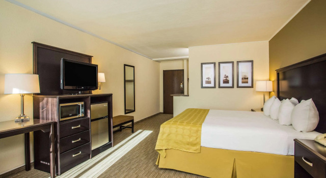 AmericInn by Wyndham Janesville, Prenota Hotel Hotel a Janesville con parcheggio, Parcheggio