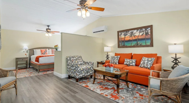 Студия Deluxe Bay Harbor Lodge