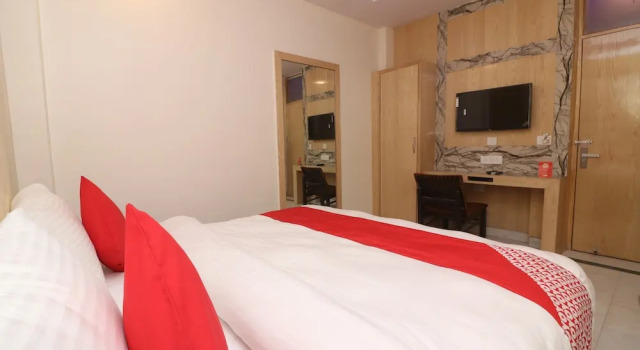 Номер Deluxe Check In Room Chuna Mandi
