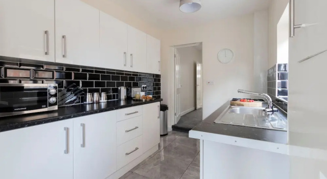 Апартаменты Karah Suites - Palmer Park - 4 Bedroom