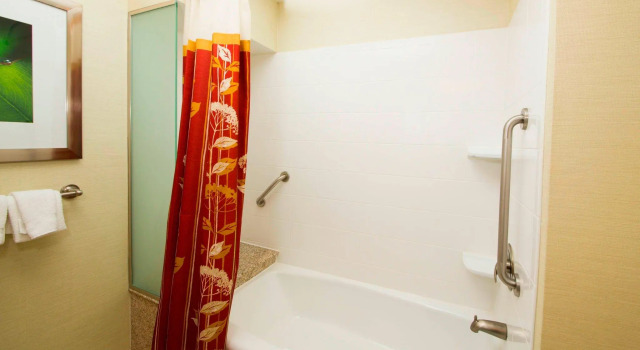 Четырёхместный номер Standard Courtyard Warner Robins
