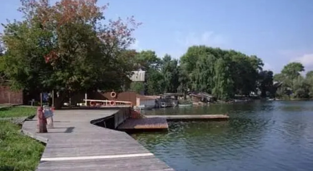 Chaykin Bereg Resort, Забронировать Курортный отель Отели в центре Осташкова, в центре