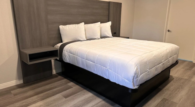 Люкс Superior Five Star Inn
