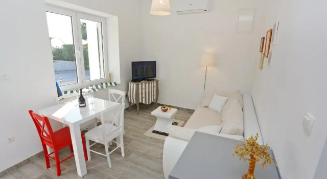 Pavles Apartment