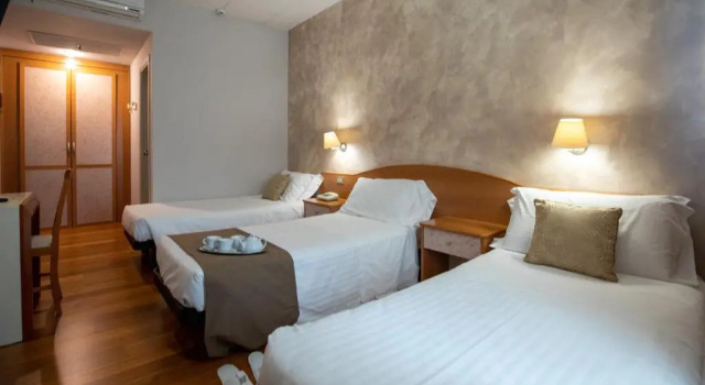 Трёхместный номер Standard Hotel Palace del Conero