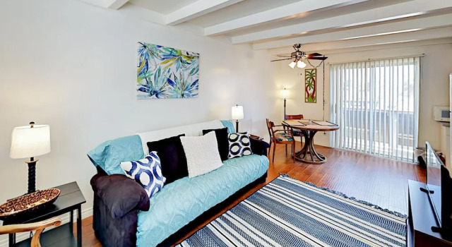 1137 Montauk Ln Apartment Upper Unit 1 Bedroom 1 Bathroom Apts