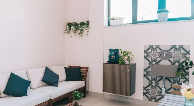 Four - Acanfora Suites