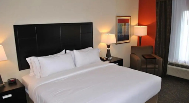 Номер Standard Holiday Inn Express Salem by IHG