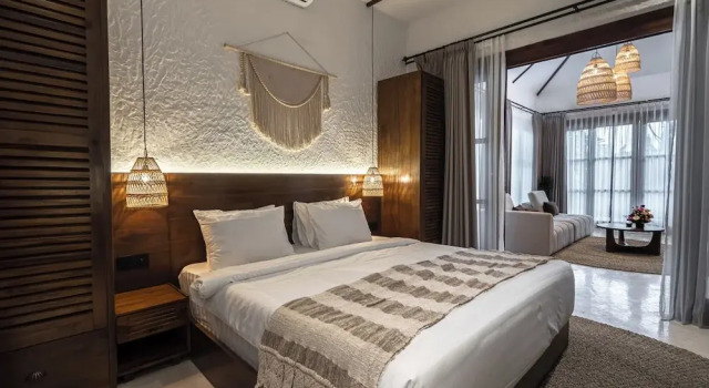 Moonlight by EVDEkimi - Stylish 2BR escape with Tropical garden and Pool, Забронировать Отель Отели провинции Бали с завтраком, Завтраки