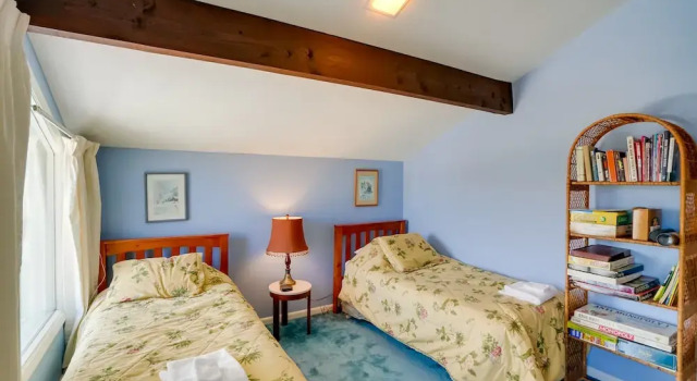 Bromley Mountain Escape w/ 2 Balconies: Hike & Ski, Buchen Sie Ferienwohnung  