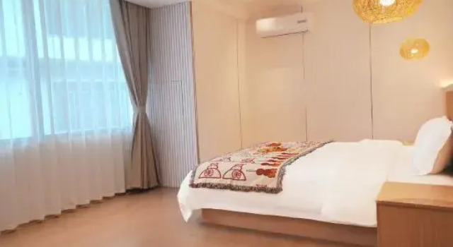 Mosuo Yaju Homestay, Rezerwuj Hotel Hotele w Yangshuo z parkingiem, Parking