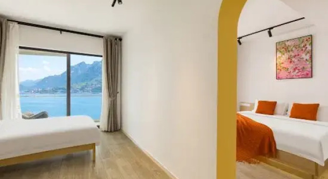 Семейный люкс с балконом и с видом на море Momer Coastal Farm Resort & Homestay - Laoshan Scenic Area Branch