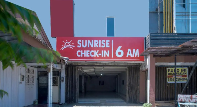 Hotel O Makassar near Mall Panakukkang formerly Sayang Home Stay, Book Hotel Hotels in Sulawesi with Parking, Parking