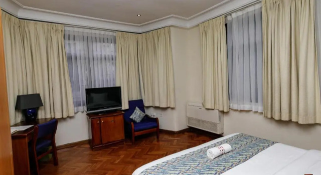 Апартаменты Mahogany Lodge, Cantonments