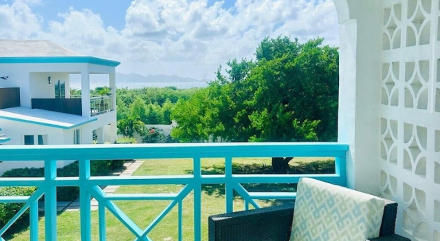 Студия Coralito Bay Suites & Villas