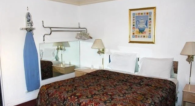 Beacon Motel