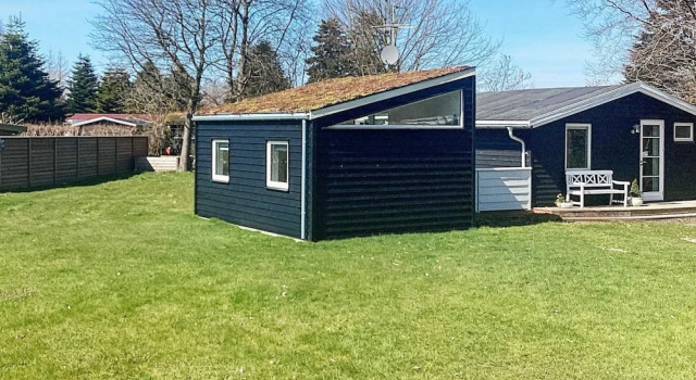 6 Person Holiday Home in Vaeggerlose-by Traum, Book Hotel Hotels in Falster with Parking, Parking