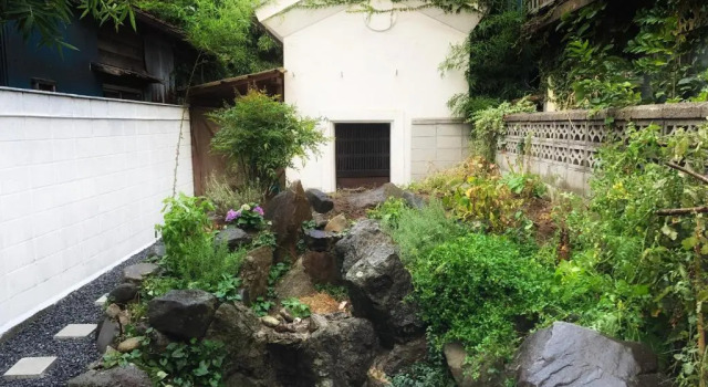 Кровать в общем номере Minka House