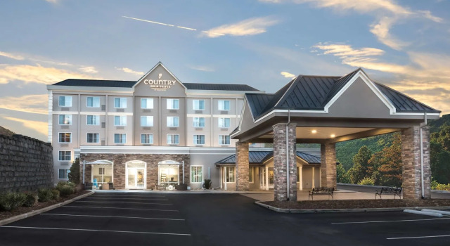 Country Inn & Suites by Radisson Asheville Downtown Tunnel Road, 预订 酒店 阿什维尔 阿巴拉契亚山脉