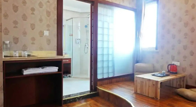 Двухместный номер Deluxe с видом на город Hua Qi Kaiserdom Hotel Zhongshan Road St Michaels Cathedral and Zhanqiao Pier Qingdao