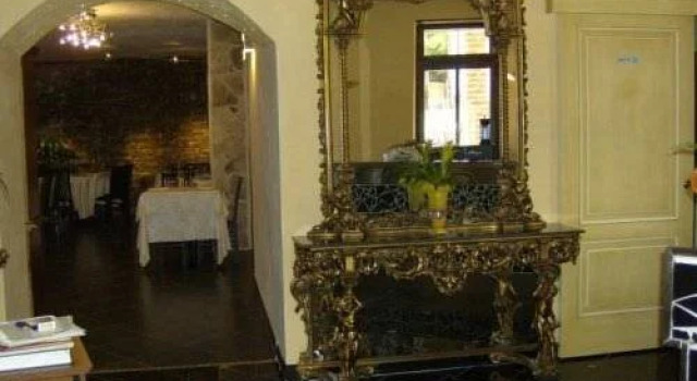 Locanda degli Sfizi, Boek Hotel Hotels in Cravanzana met parkeren, Parkeren
