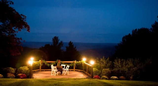 The French Manor Inn and Spa, Book Ferieresort Newfoundland Wayne County