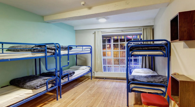 Isaacs Hostel, Забронировать Хостел Хостелы Дублина, рядом с Университетская детская больница на Темпл-стрит, Хостел