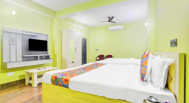 Fabhotel Avante Palace