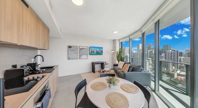 Апартаменты Classic 501 First Bayfront