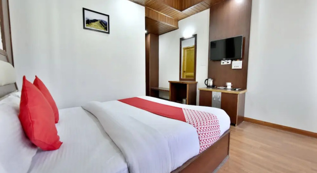 OYO 8797 Manali Mountain Regency, Забронировать Отель Отели Манали с завтраком, Завтраки